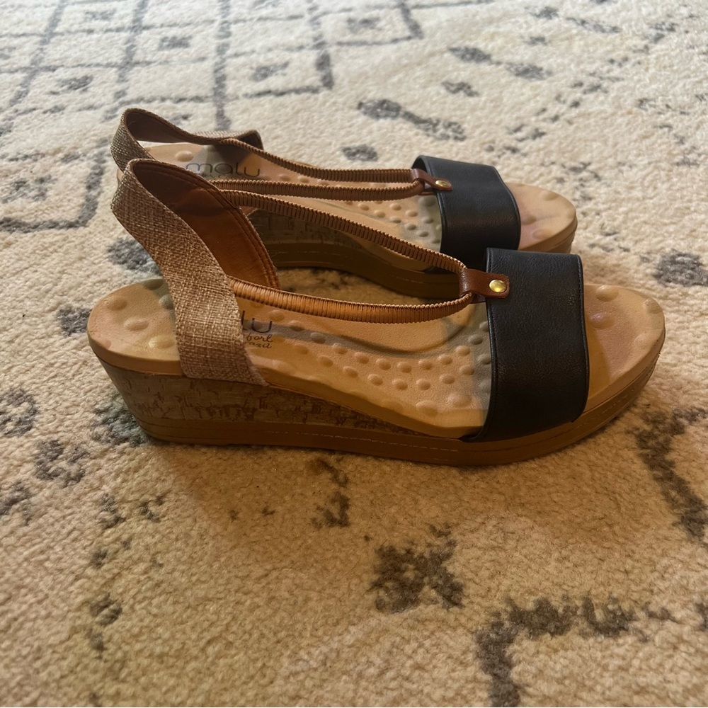 Malu Wedges - Picture 3 of 5